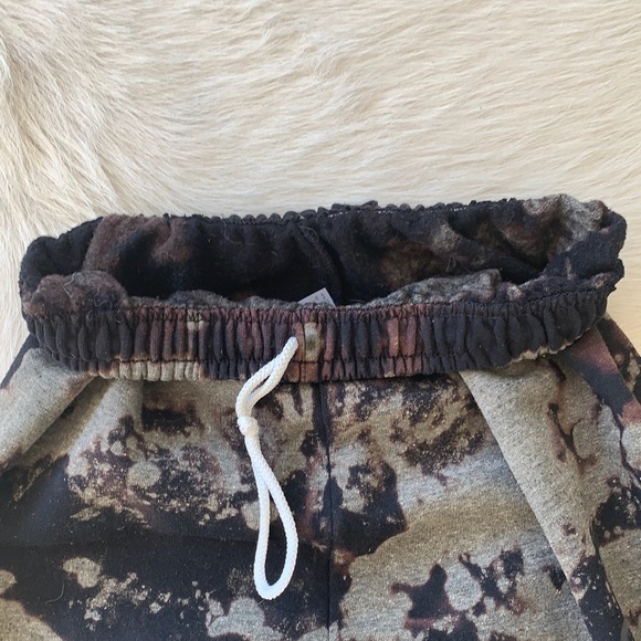 Bleached dyed joggers - Picture 5 of 6